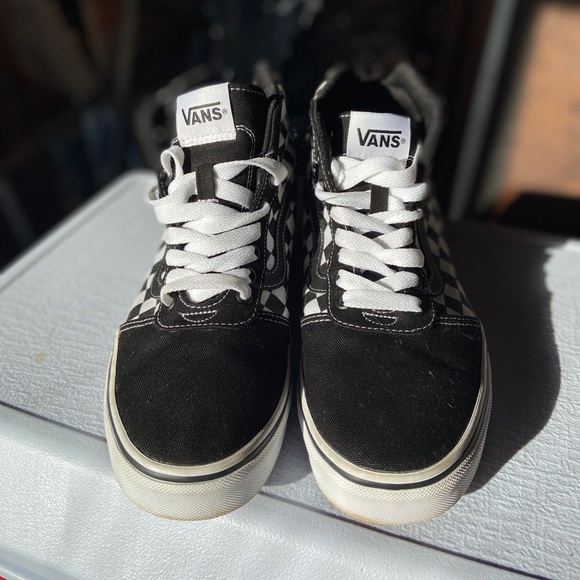 Blk & Wht VANS - Picture 1 of 3